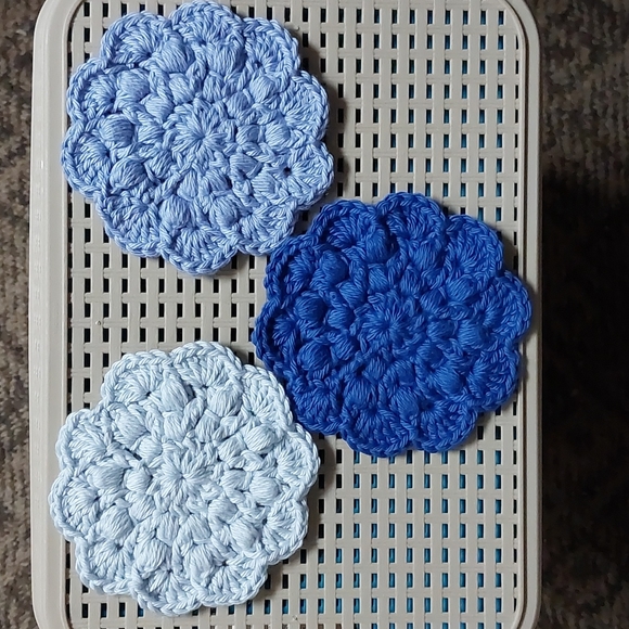 Crochet Super Scrub Facial Rounds▪︎Blue Ombre Special Edition▪︎Set of 3 - Picture 2 of 5